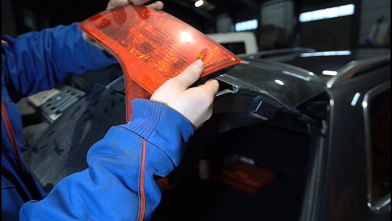 AUDI A4 B7 RÜCKLEUCHTEN / LAMPEN WECHSELN / TAUSCHEN TUTORIAL