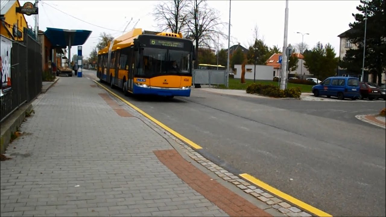 Autobusy a trolejbusy v Otrokovicích 30.10.2015