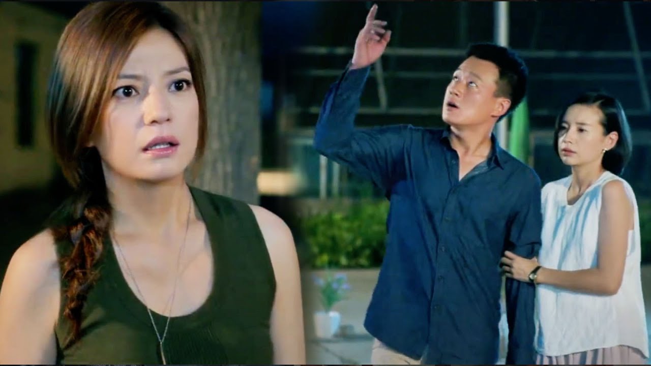 醉酒丈夫牽著小三竟指責妻子出軌，妻子一巴掌扇醒渣男讓他滾!