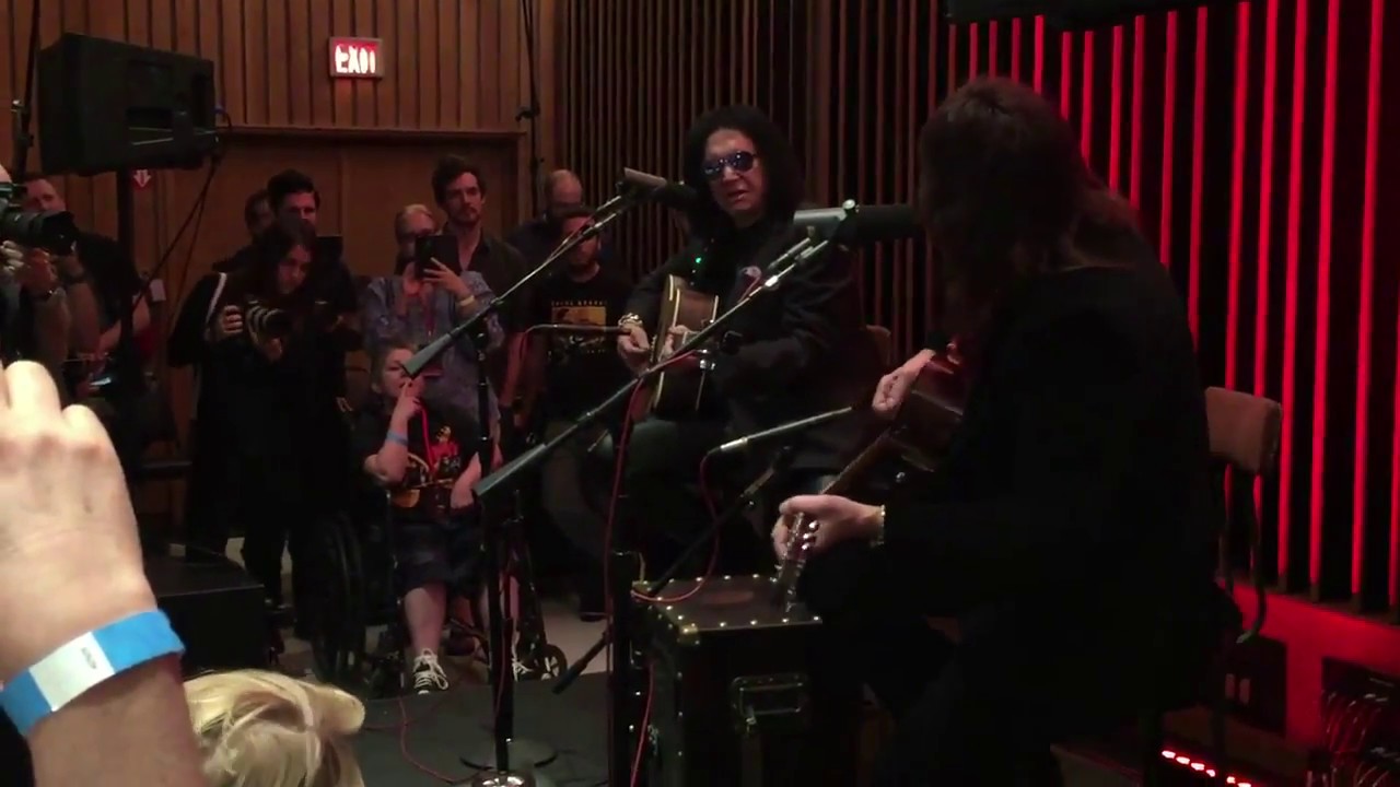 Gene Simmons & Ace Frehley Vault Jam - Torpedo Girl and Blues
