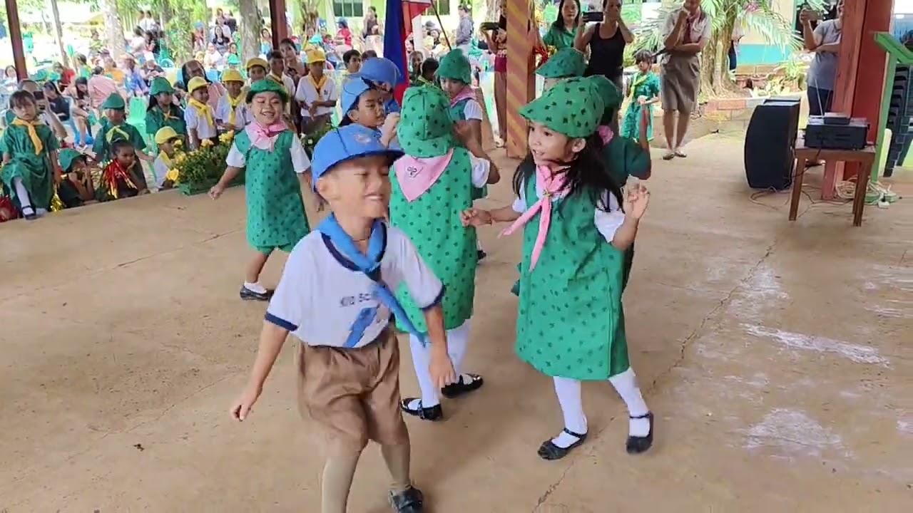 kid scout and twinkler song and yell 2025
