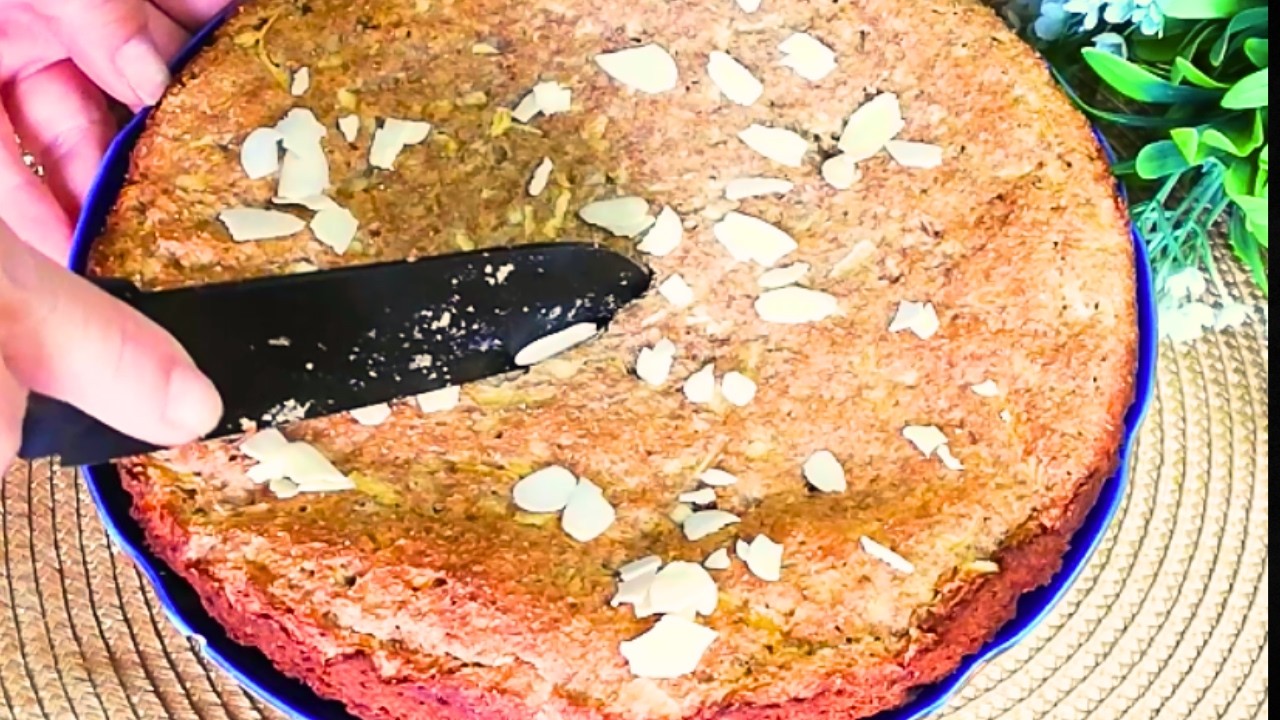 Вкус и аромат просто неописуемы! Пирог с яблоками на ржаной муке без сахара!