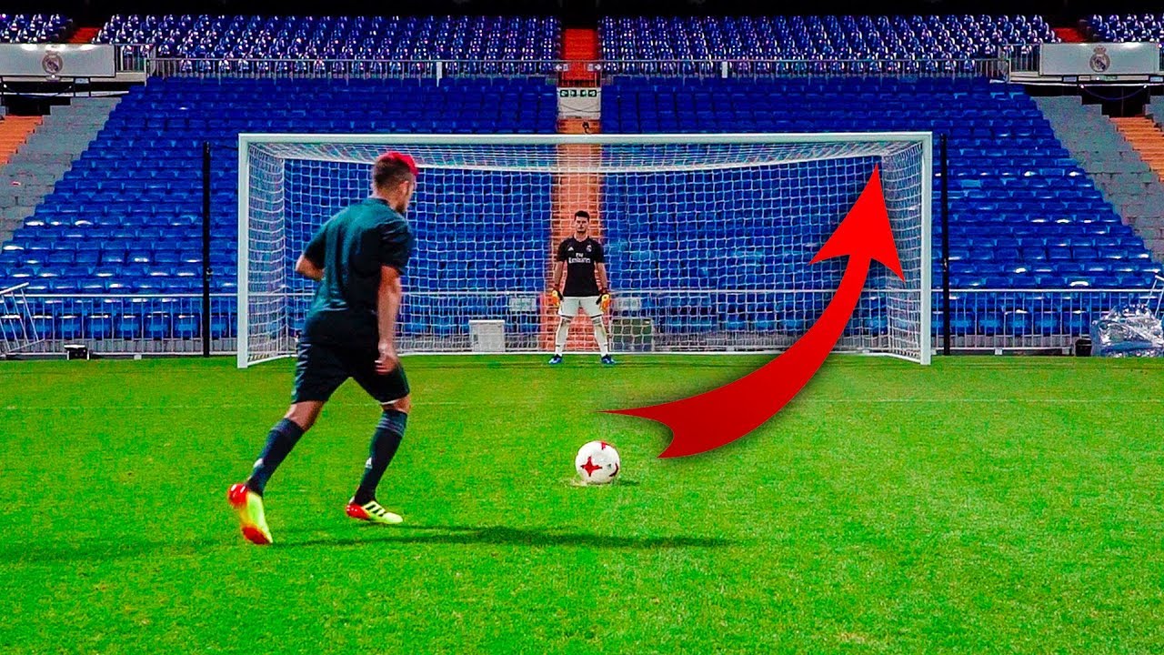 FALLO UN PENALTI EN UN PARTIDO DE FÚTBOL REAL *YO JUGANDO EN EL SANTIAGO BERNABÉU*
