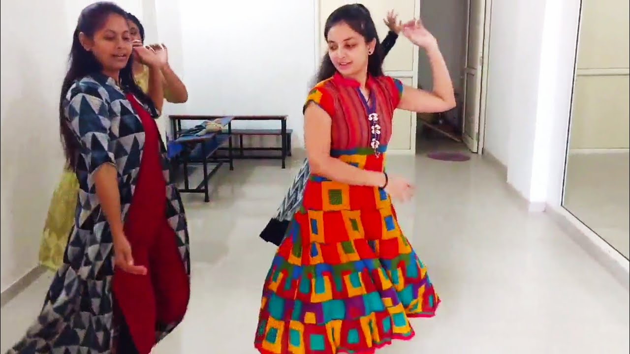 char char bangdi vadi audi | garba dance | Gujarati Dance |
