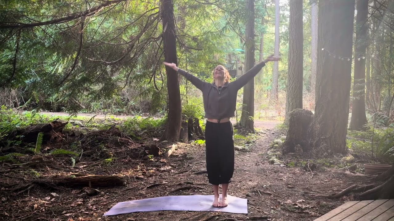 20min Grounding and Detoxifying Moon Salutation Flow