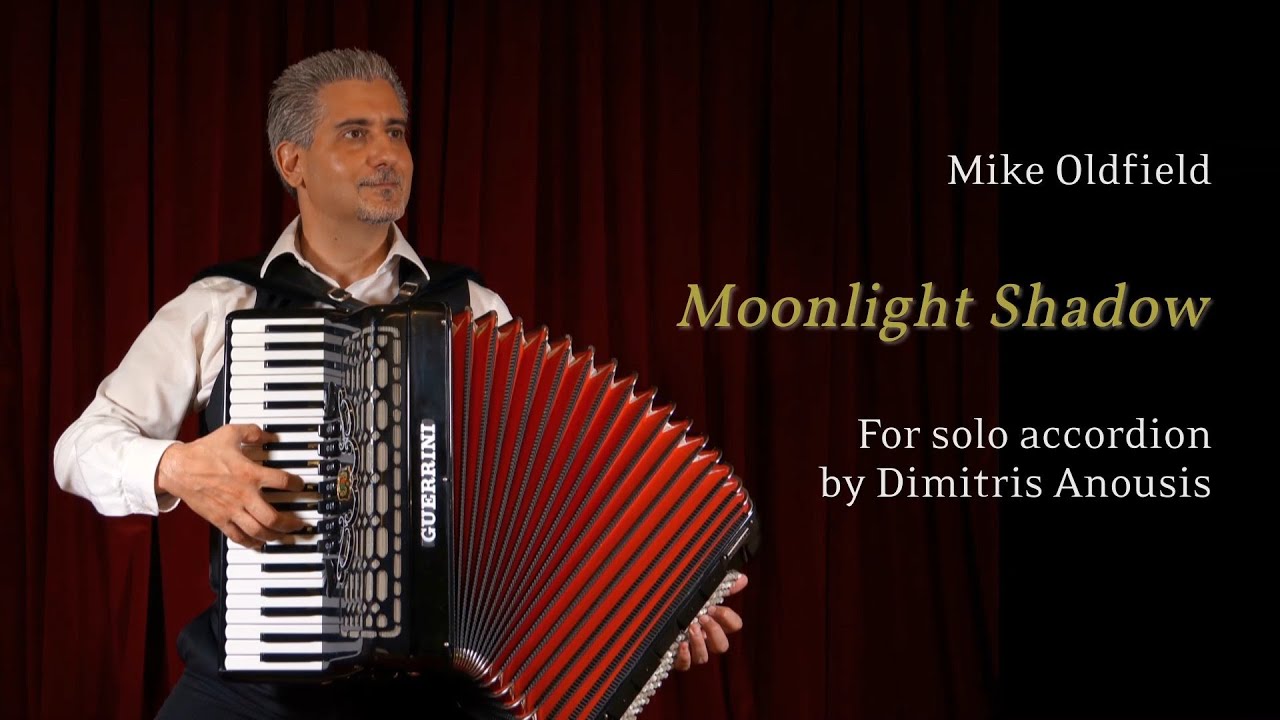Moonlight Shadow - Amazing solo accordion arrangement