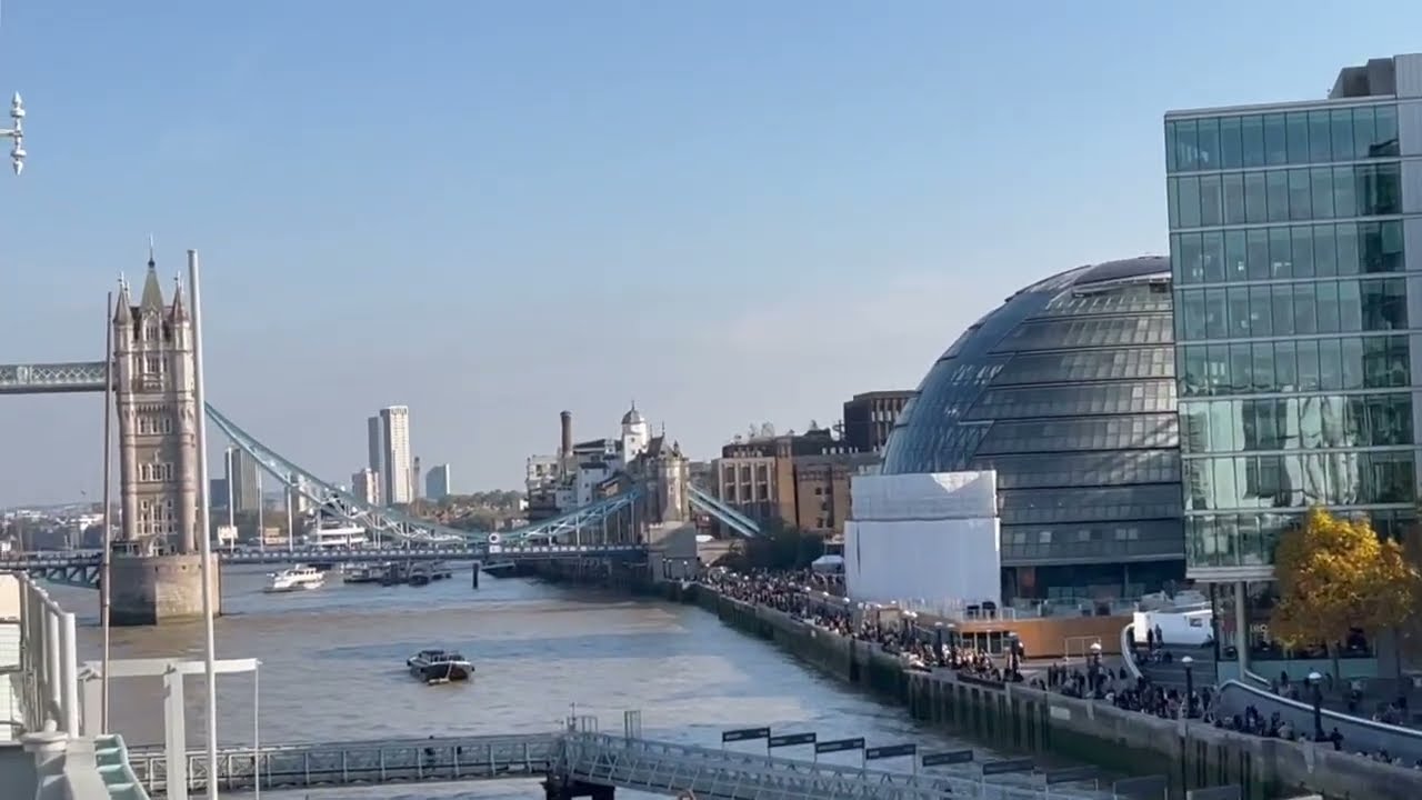 London from the Thames 🇬🇧 | 360° View from HMS Belfast (Historic Royal Navy Warship)