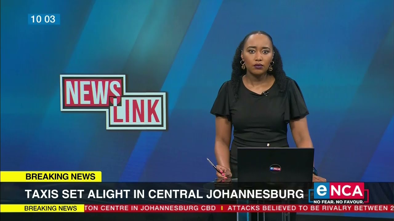 Taxis set alight in Central Johannesburg