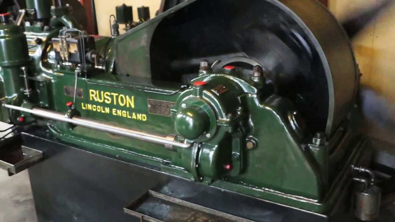 Ruston &aring;rg.1935 28 hp motor, 1-cyl./ Motorsamlingen Djursland