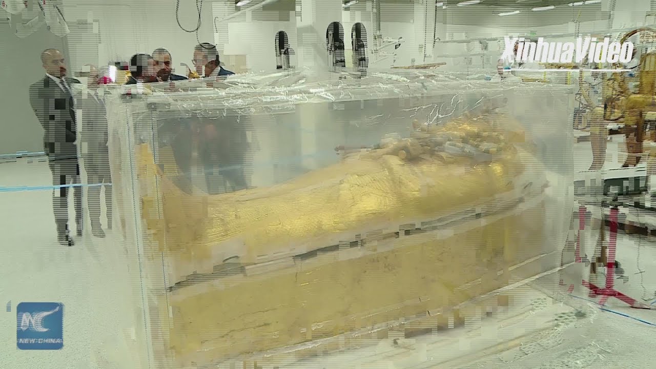 Restoration starts on ancient King Tut's gilded coffin