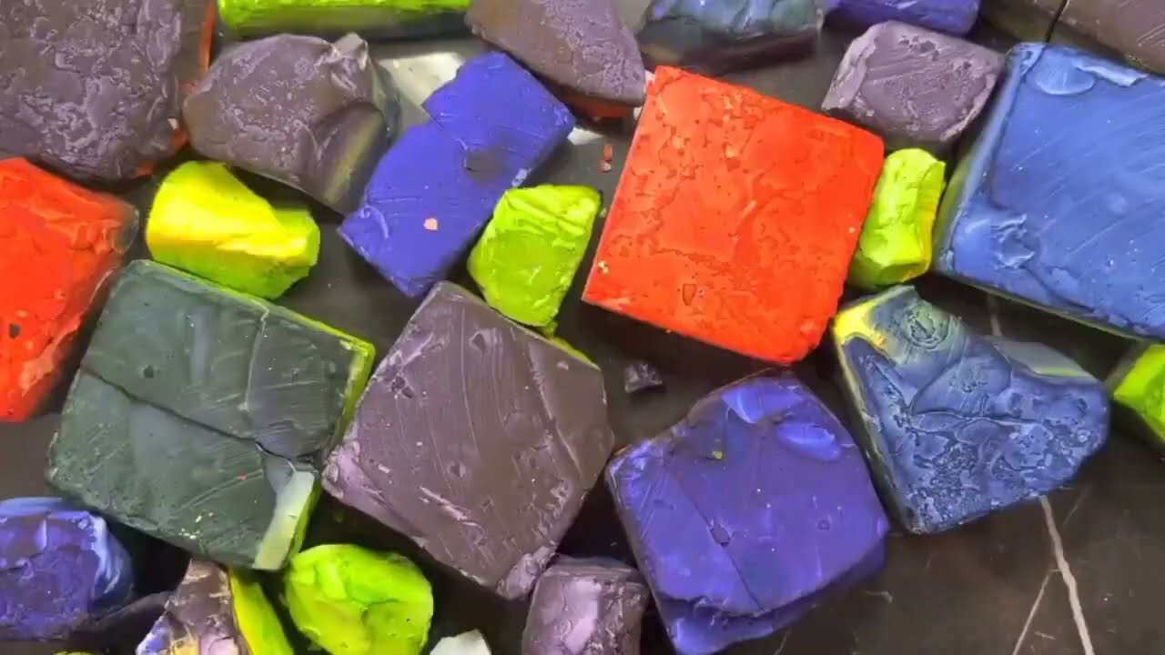 Colourful Dyed Gym chalk Crumbling #oddlysatisfying #gymchalkcrush #asmrsounds #stressrelief #asmr