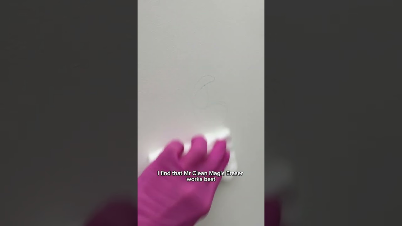Как очистить пятна на стенах 🧼