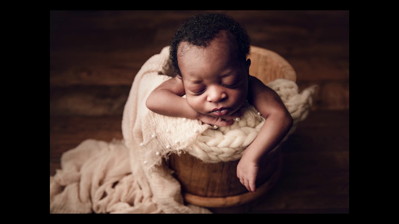 Newborn posing in a bucket - How to prep a bucket - pose tutorial