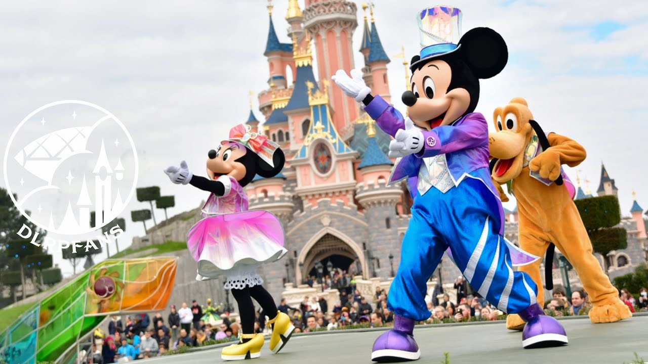 Dream and Shine Brighter at Disneyland Paris 30th Anniversary 2022