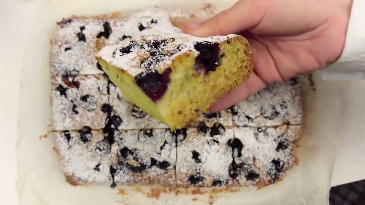 We want to eat this cake every day! Best cherry cake recipe