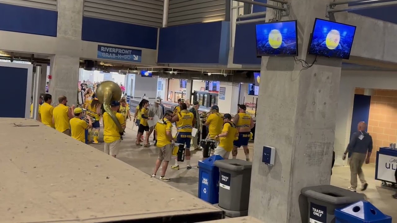 Savannah Bananas horn section, welcome gallery for lower level fans, v. Party Animals, Nash, 5/10/25