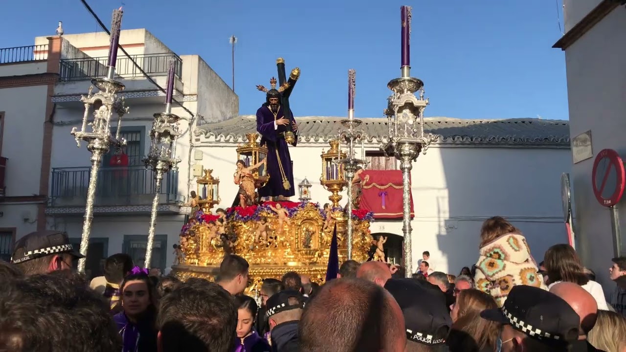 Nuestro Padre Jesus Nazareno La Algaba en su barrio De la Cruz parte 1
