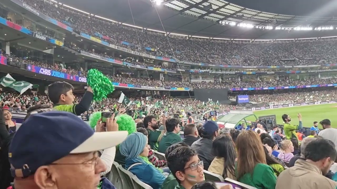 Dil Dil pakistan by 80k Crowd at MCG Final Pakistan Nov 2022