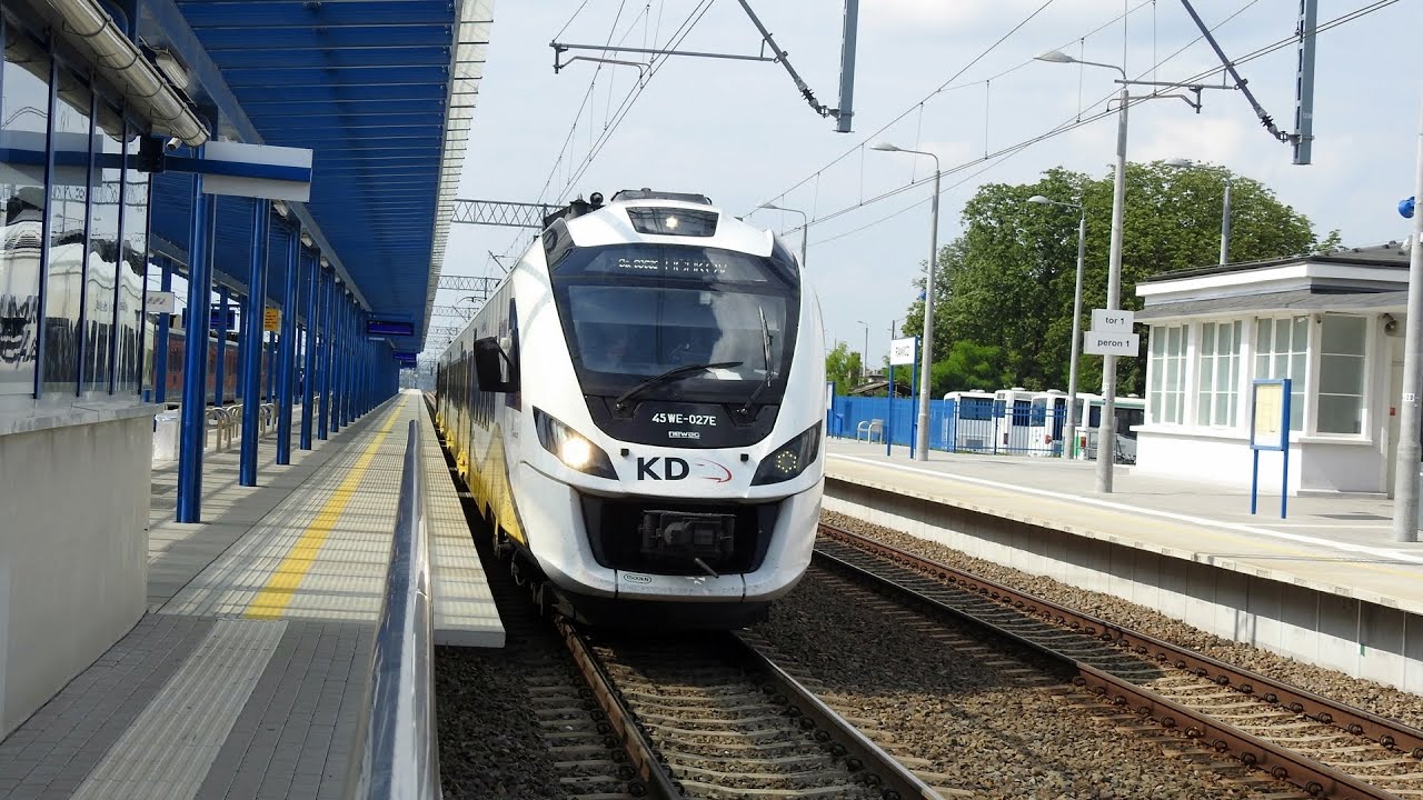 Trzy pociągi na stacji Rawicz | PKP Intercity | Koleje Dolnośląskie | PolRegio.