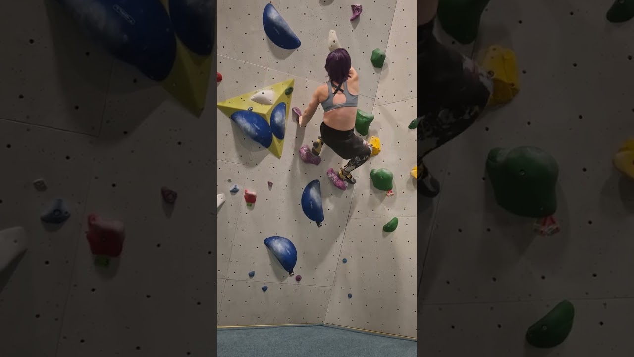 2025-01-02 Purple #bouldersession #boulderinggym #indoorbouldering #indoorbouldering #bouldering
