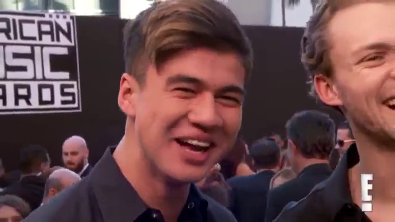 Calum Hood-Powerful