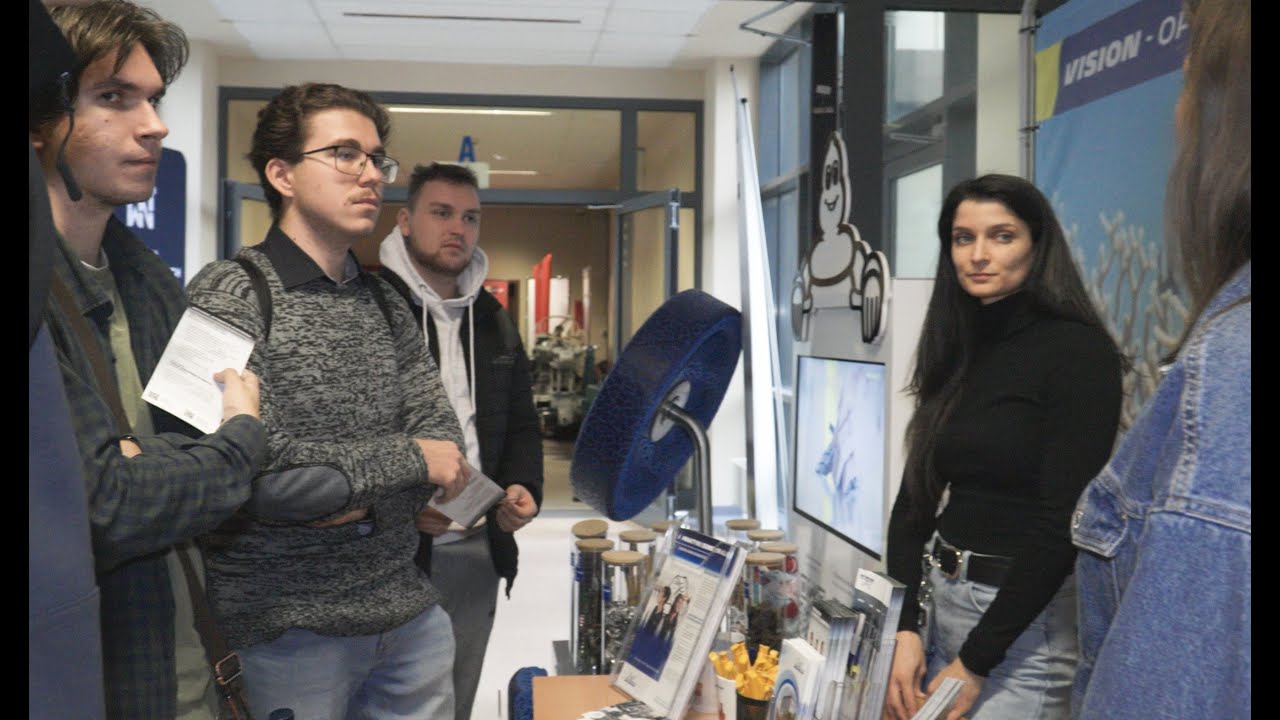 Targi Pracy na WNT: ważny krok w budowaniu kariery