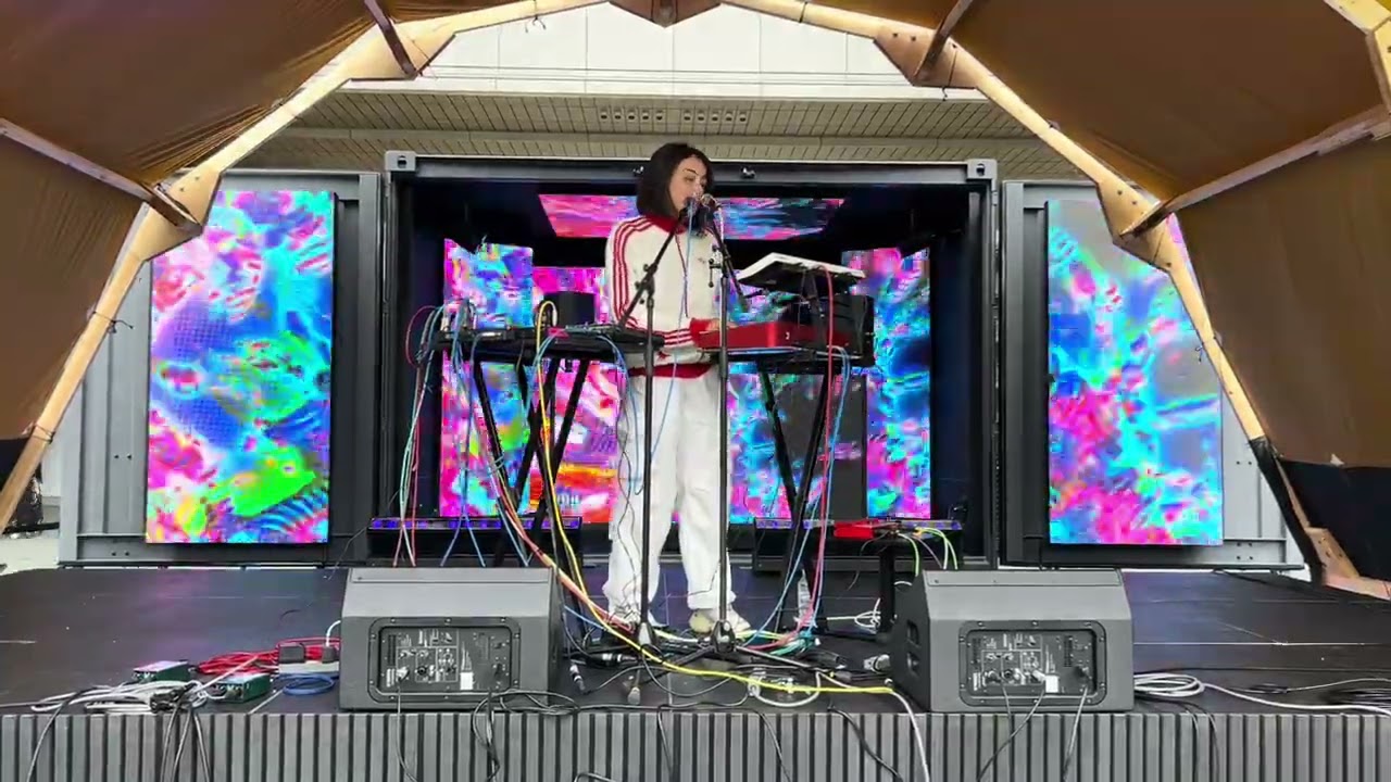 Maika Loubt&eacute; 