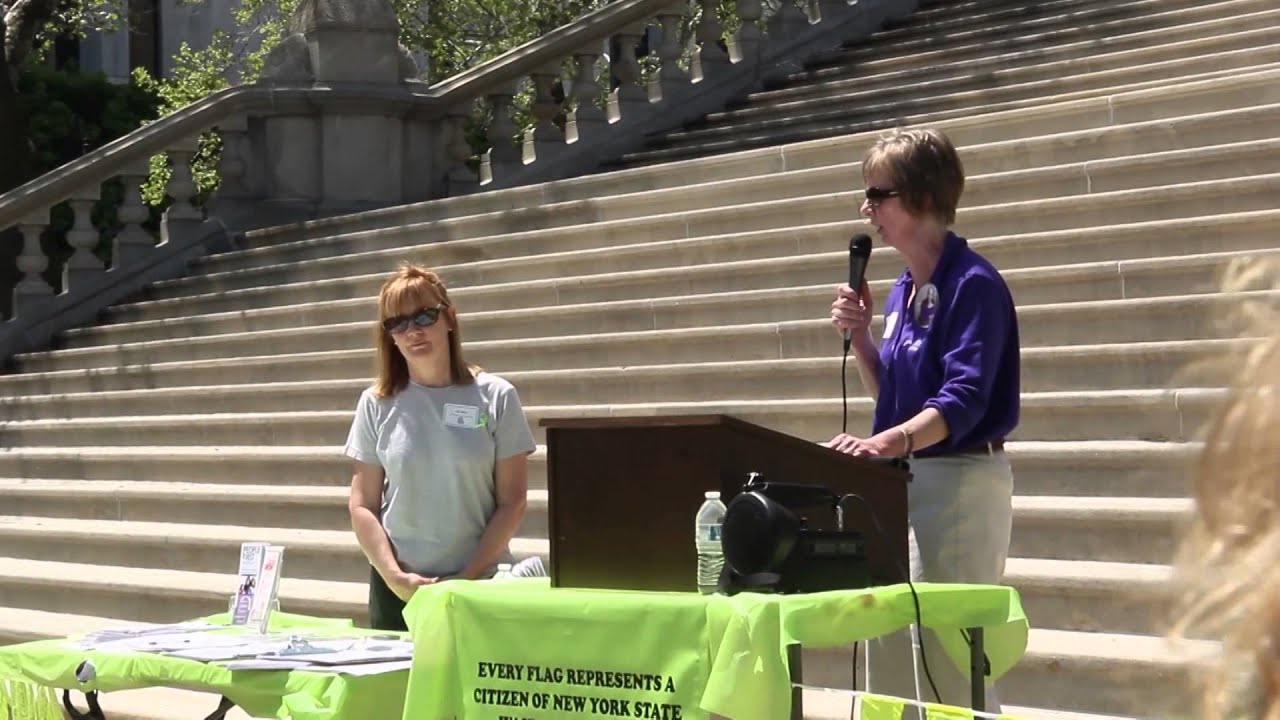 DDAWNY Co-chair Barb DeLong speaks at Flag Rally