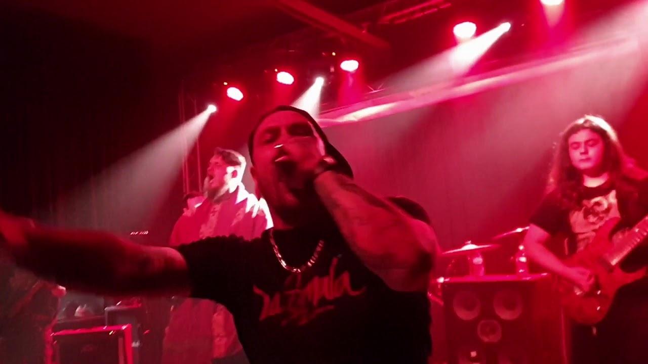 Putrefying Carnage - Crowdkill Your Grand Ma (NEW SONG & OFFICIAL CLIP)