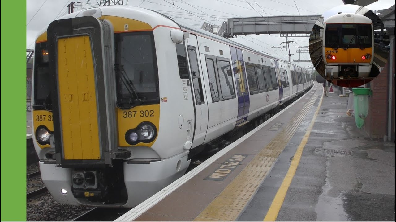 Trains at Thatcham