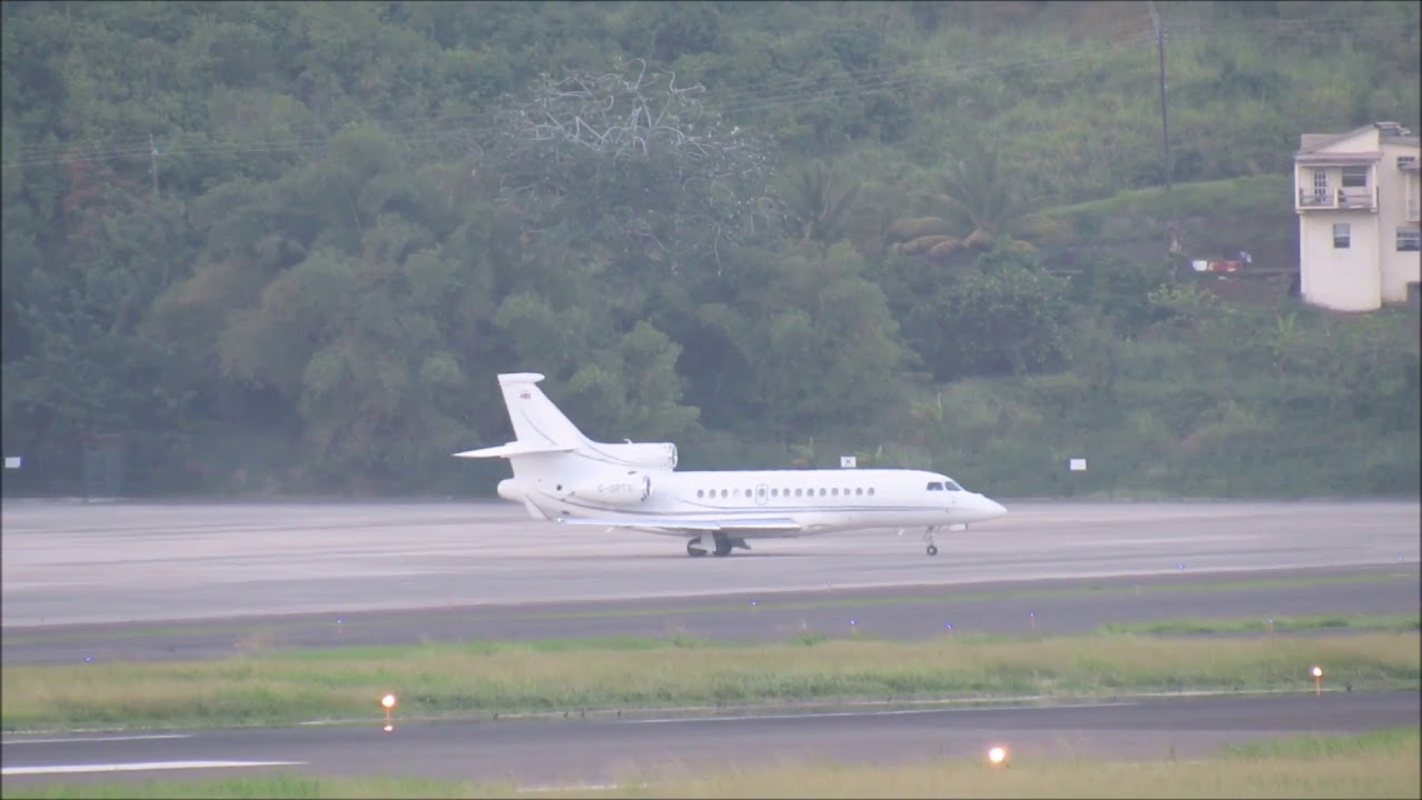 Dassault Falcon 7X @ Argyle International (Speed - Bird and Virgin fly over)
