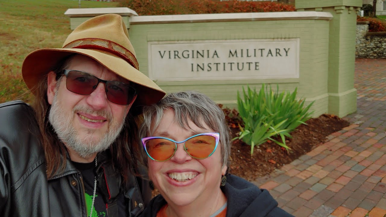 Walking Around Downtown Lexington, VA
