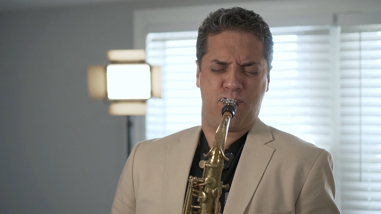 Douglas Lira - O Amor do Calvário (Arautos do Rei)