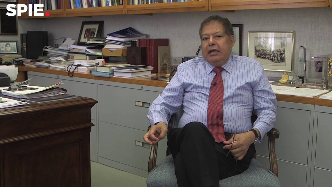 Ahmed Zewail: Year of Light can open doors to education