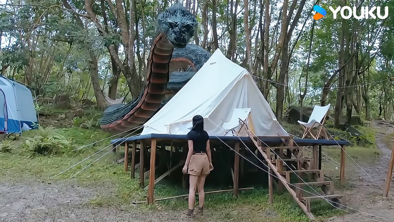 😨🐍💖The beauty stood frozen, terrified by the giant snake! | Varanus Priscus | YOUKU MONSTER MOVIE