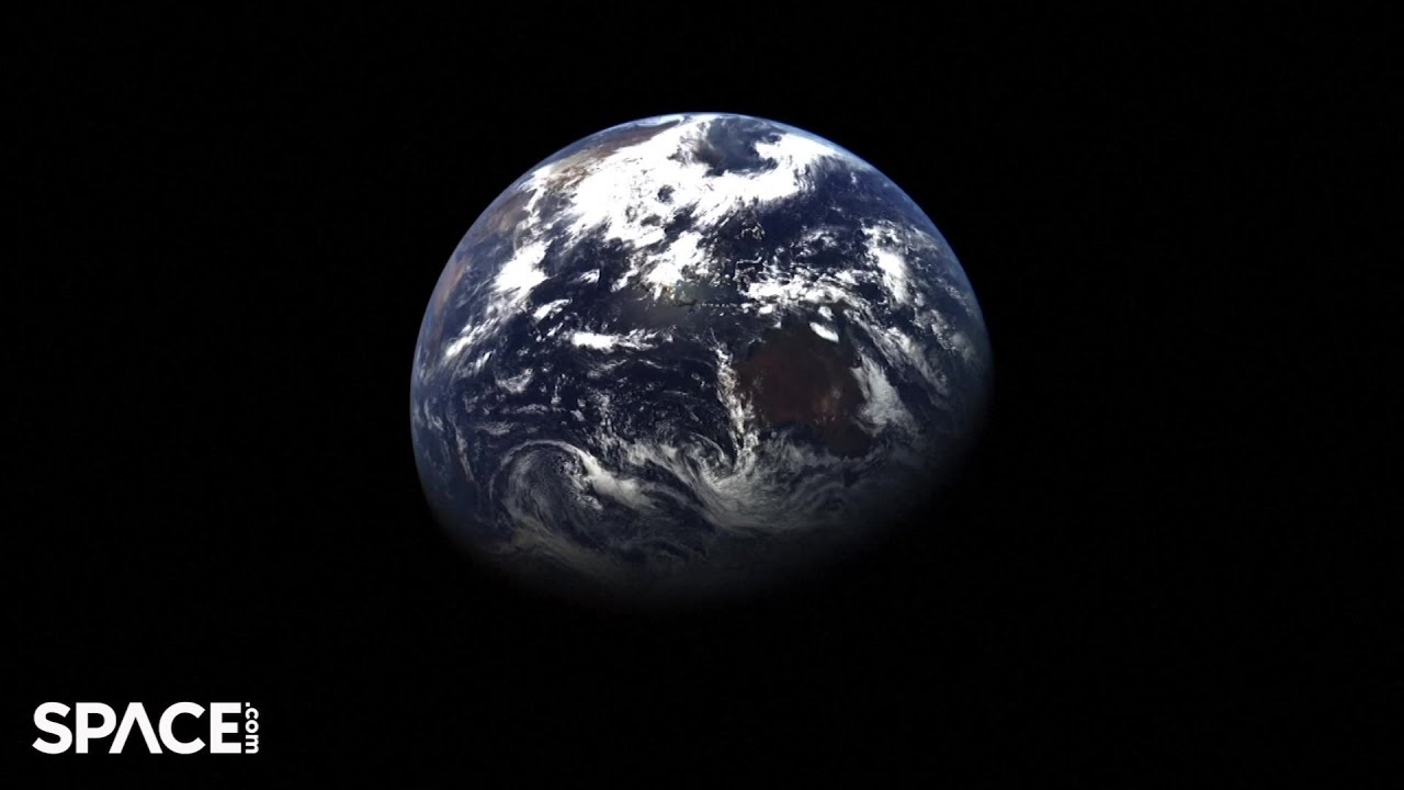 China's Tianwen 2 spacecraft beams back Earth and moon pics