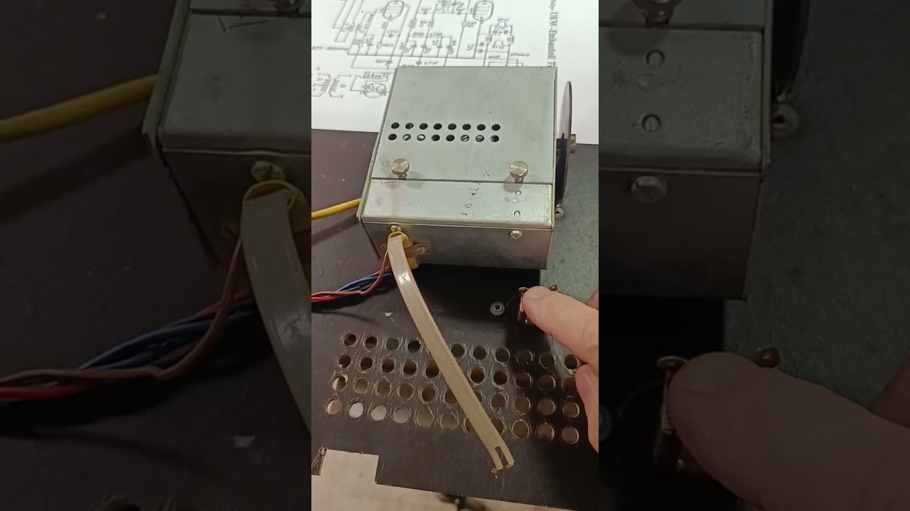 lis&auml;t&auml;&auml;np&auml; ula vanhaan putkiradioon