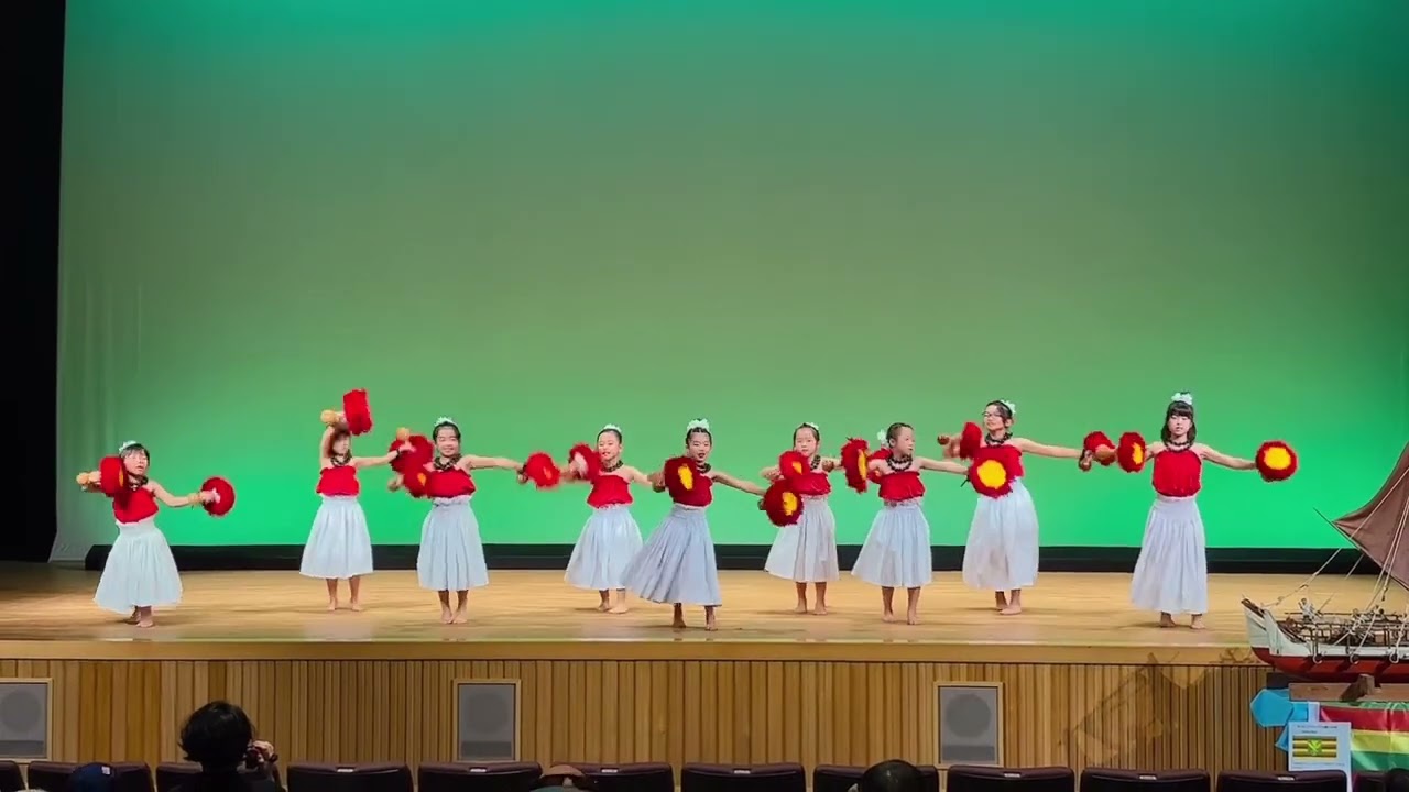 2023.10.22.ホクレア　フラダンス　ラフアロハ　「アロハエコモマイ」