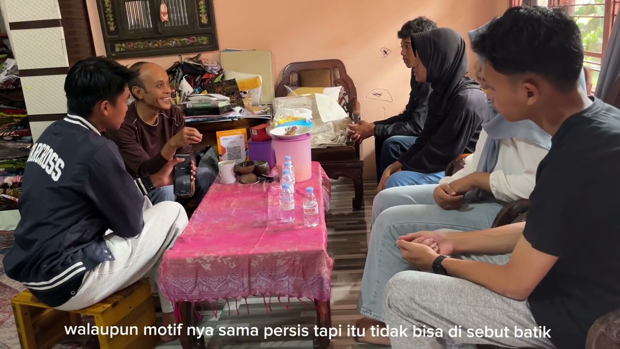 SMP N 3 Magelang Dokumenter Kearifan Lokal Batik kelompok 4