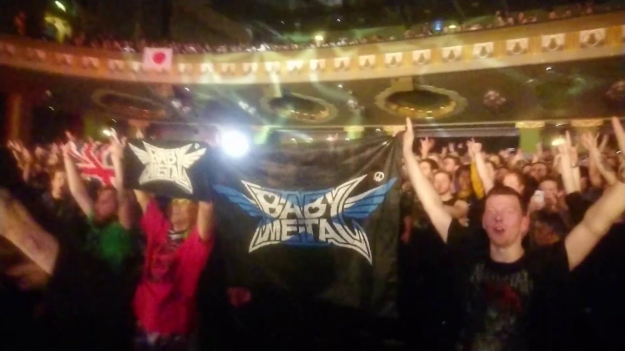 Babymetal - Road of Resistance LIVE at Eventim Apollo London [Mosh'shvid]