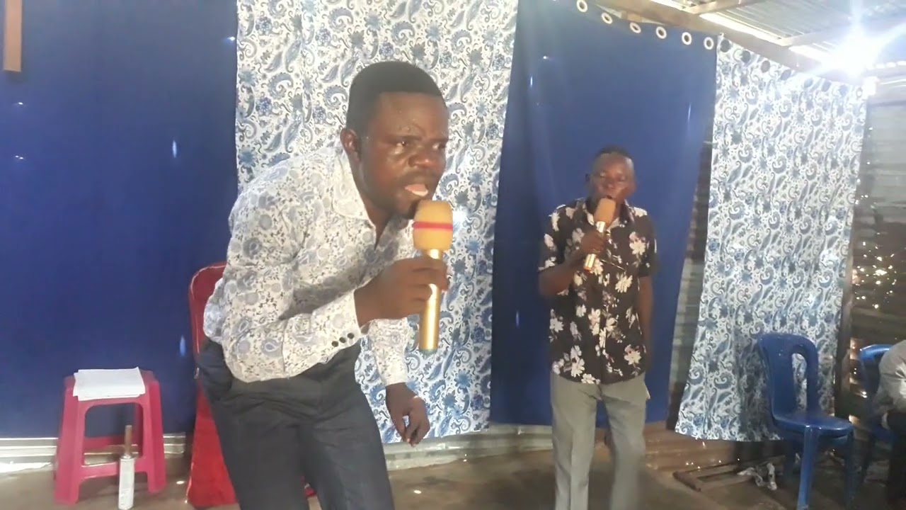 Il est le même hier aujourd'hui et éternellement son nom est Jésus Christ