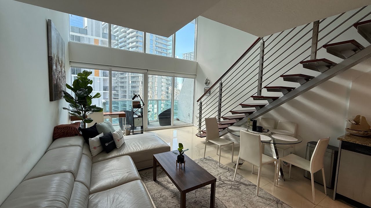 Gorgeous condo loft style fully furnished for rent