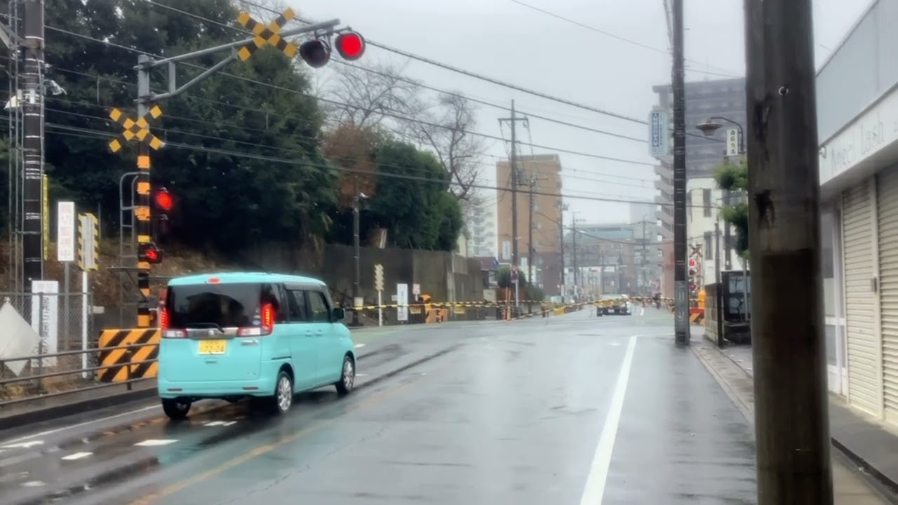 東武アーバンパークライン　斜め踏切　Railroad crossing in Japan