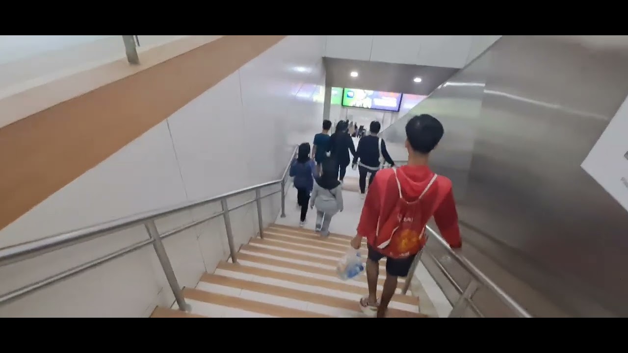 Bekasi Barat ke Senayan naik LRT dan MRT untuk CFD