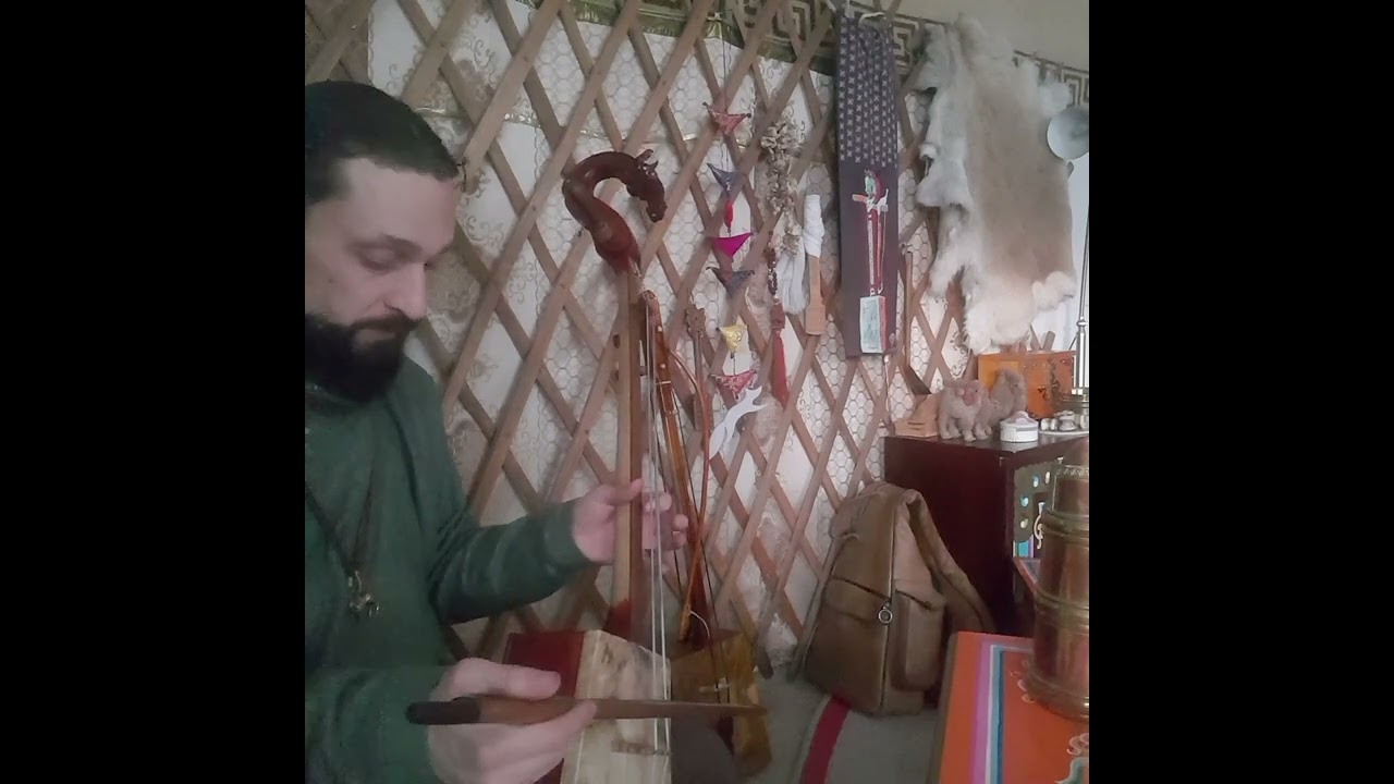 Монгол ардын уртын дуу - Хутагт уул