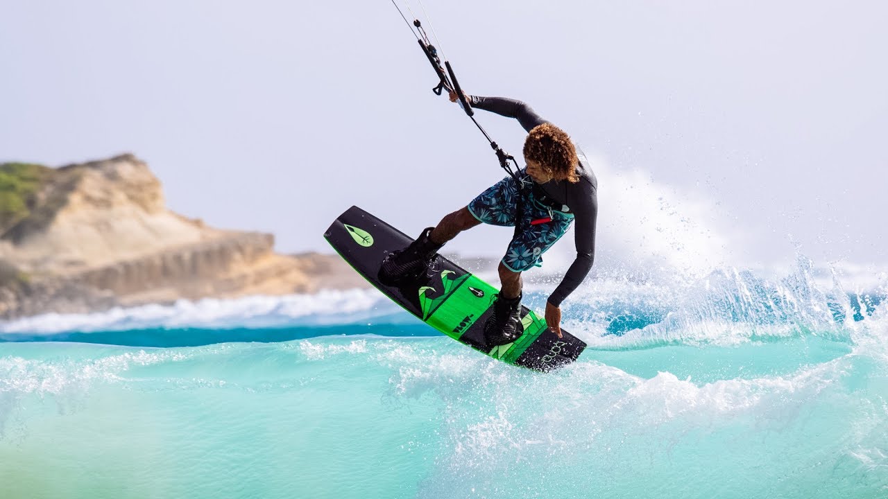 Tona Kiteboarding: The Flow 2.0 Kiteboard!