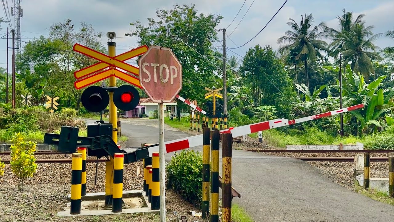 Perlintasan Kereta Api Buniayu Banyumas, Jawa Tengah