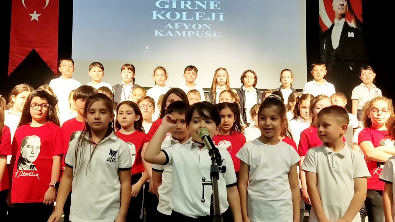 Afyon Girne Koleji 23 Nisan İngilizce Korosu!