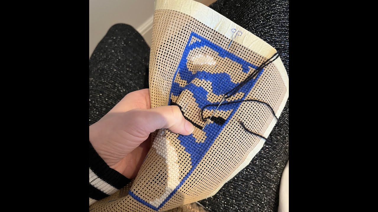 Hvordan broderer man på stramaj.