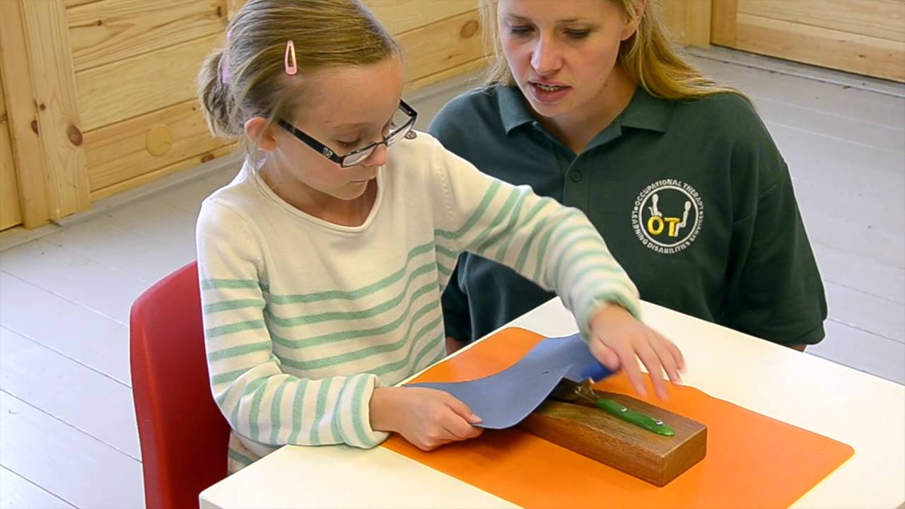 Peta Table Top Scissor Mounted on a Wooden Base (PTT-1/WB)